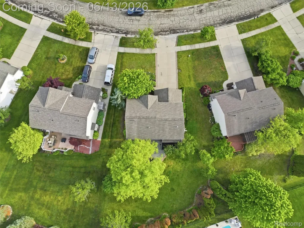 7668 Ring Neck Drive Waterford Charter Township MI 48327