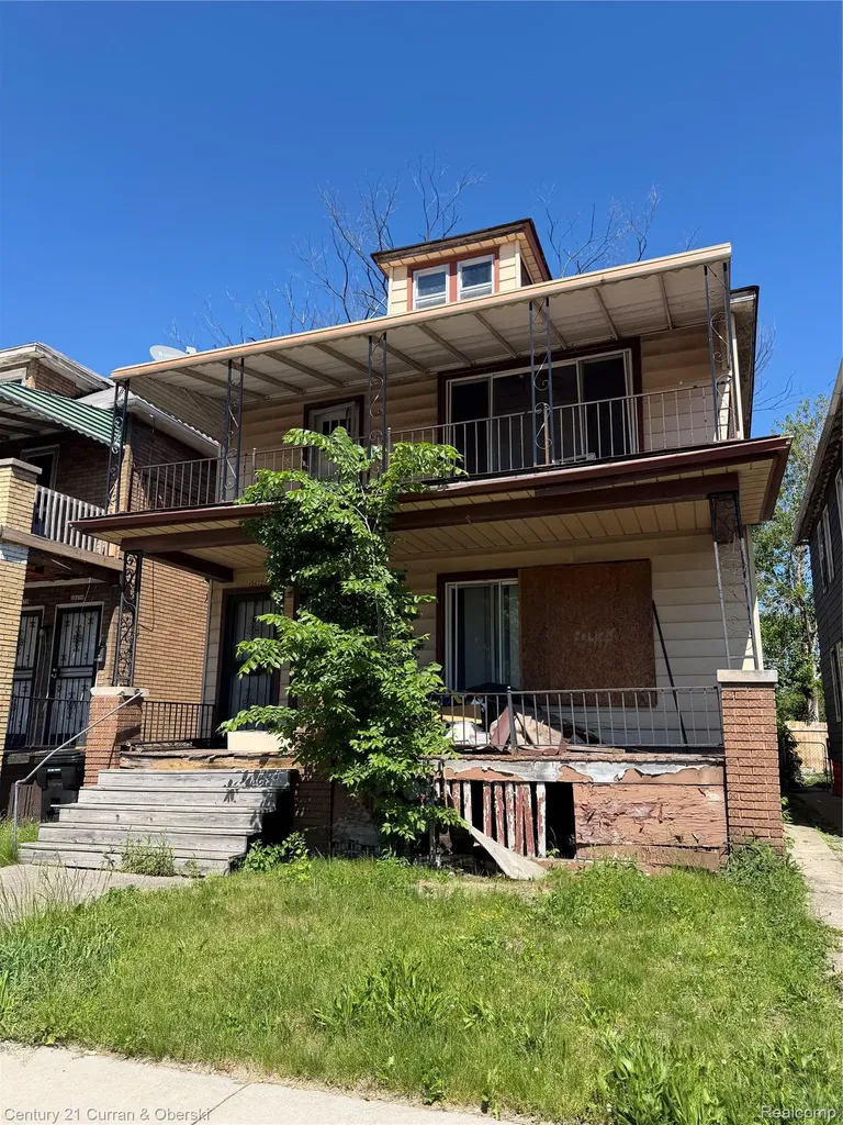 15470 Wildemere Street Detroit City MI 48238