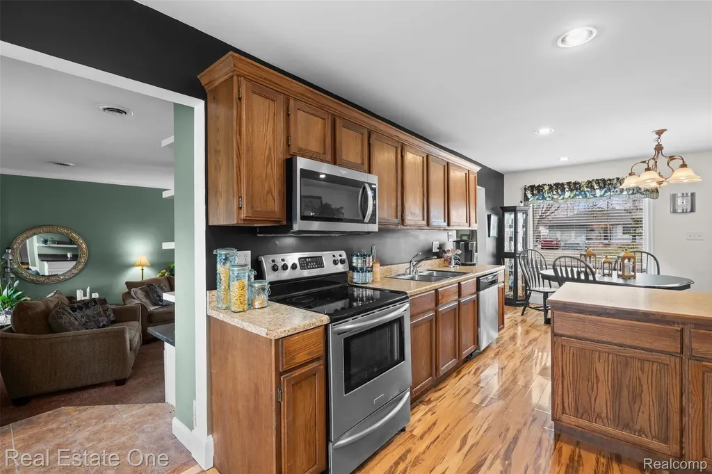 23340 Joy Street St. Clair Shores City MI 48082
