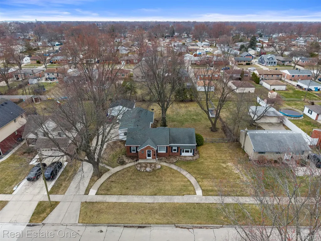 23340 Joy Street St. Clair Shores City MI 48082