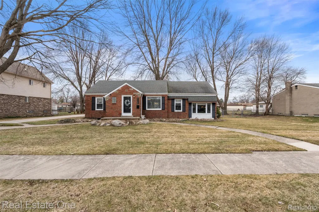 23340 Joy Street St. Clair Shores City MI 48082