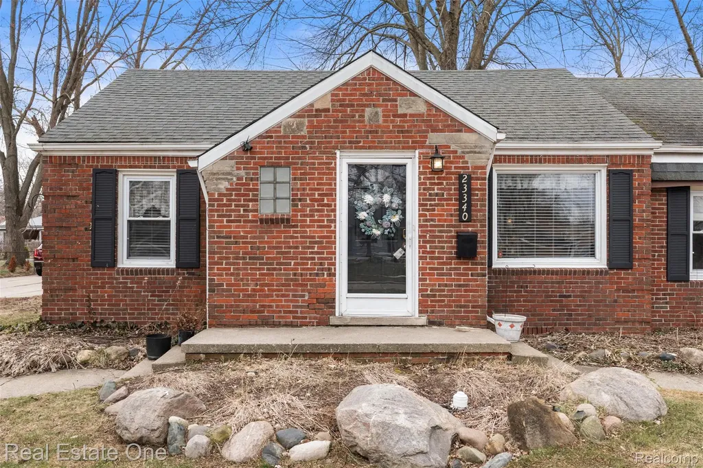23340 Joy Street St. Clair Shores City MI 48082