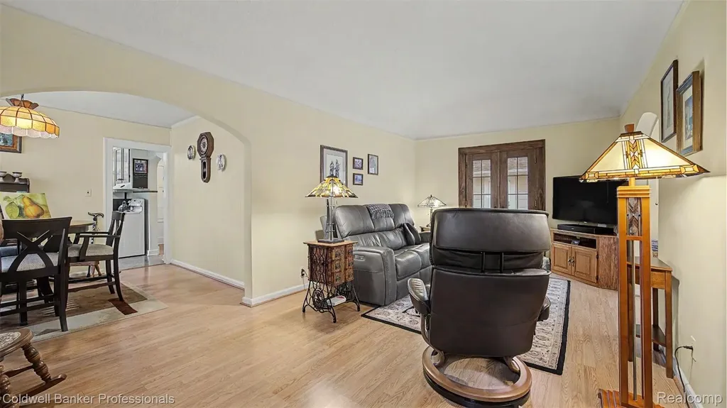 147 E Hazelhurst Street Ferndale City MI 48220