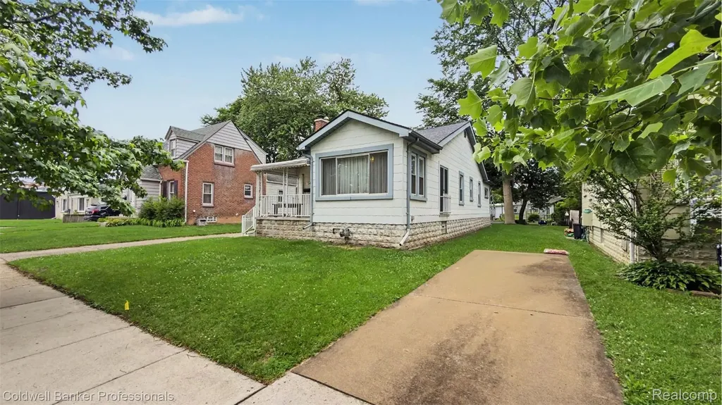 147 E Hazelhurst Street Ferndale City MI 48220