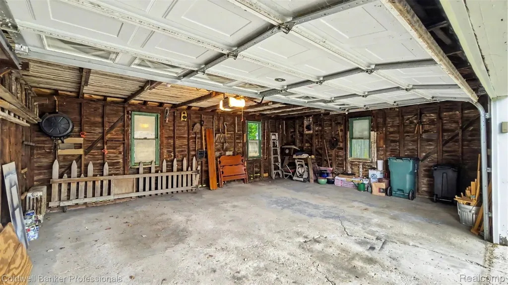 147 E Hazelhurst Street Ferndale City MI 48220