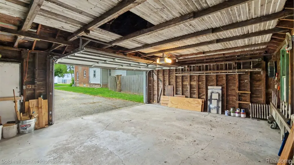 147 E Hazelhurst Street Ferndale City MI 48220