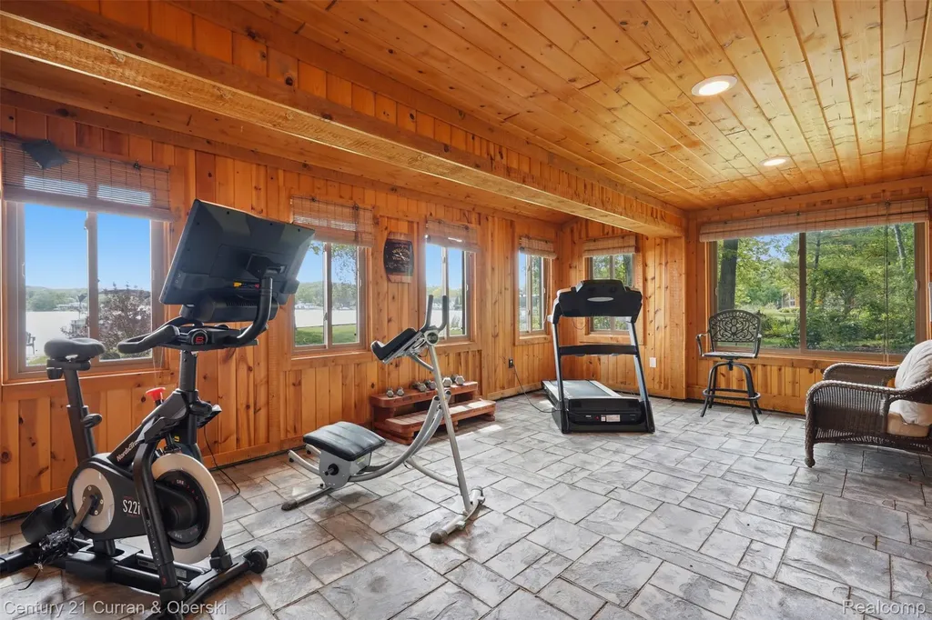 4233 Blain Island Road Waterford Charter Township MI 48329
