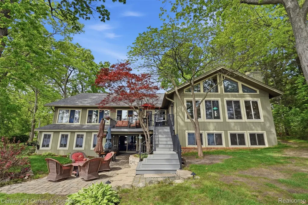 4233 Blain Island Road Waterford Charter Township MI 48329