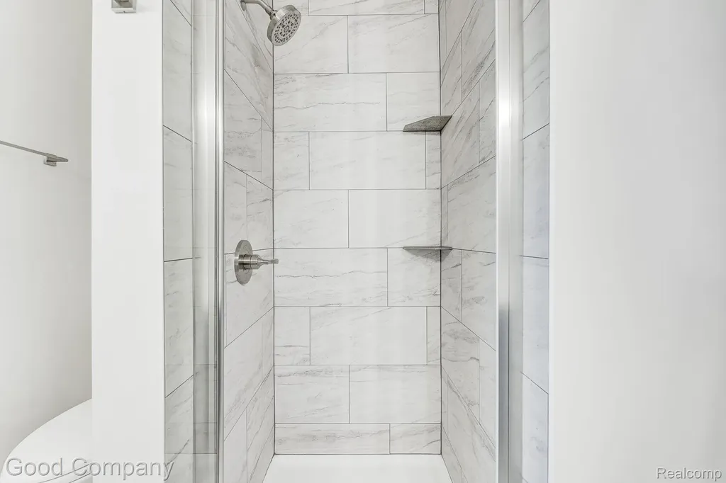9526 Montgold Avenue White Lake Charter Township MI 48386