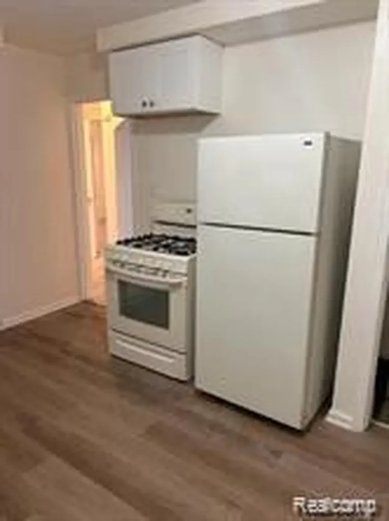 8835 Robson Street Detroit City MI 48228