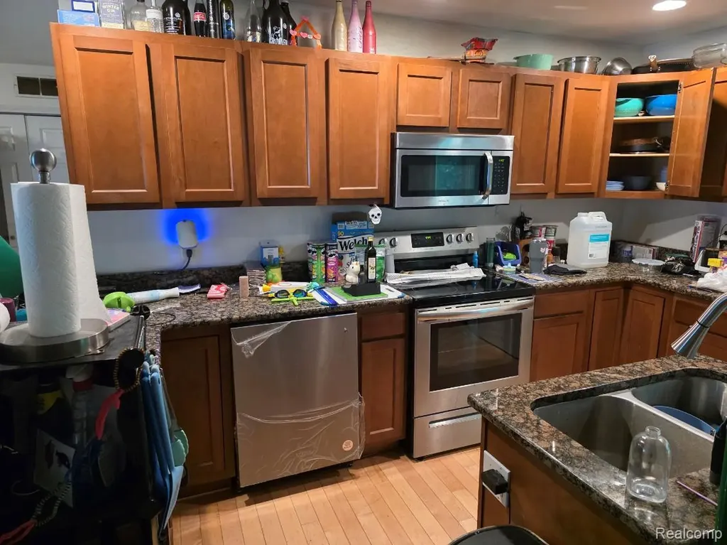 2972 E Textile Road Ann Arbor City MI 48108