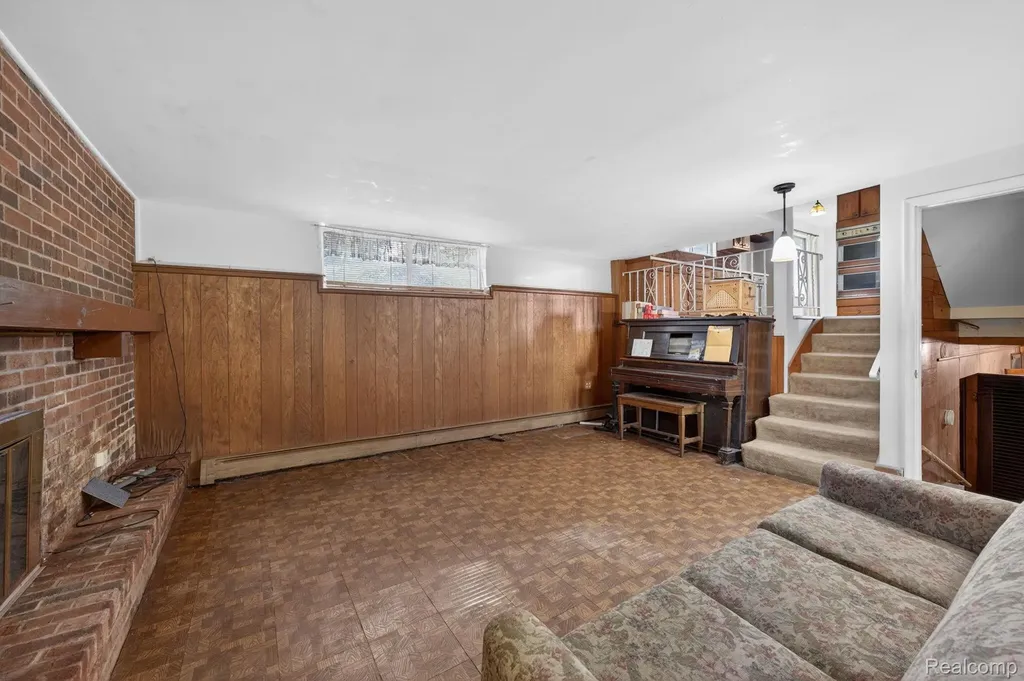 11035 White Oak Drive Vienna Charter Township MI 48420