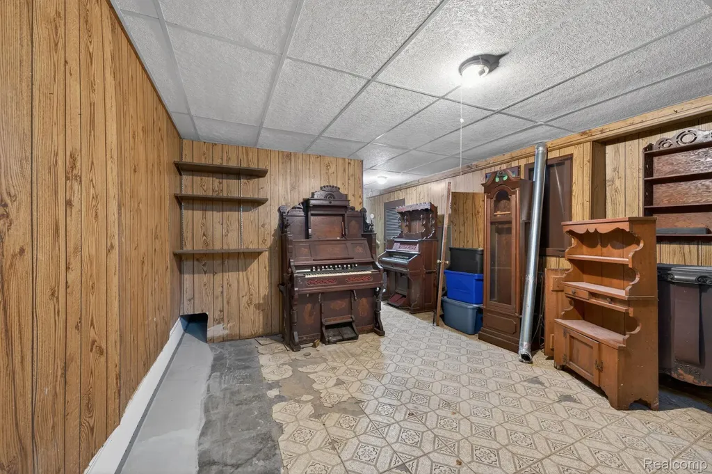 11035 White Oak Drive Vienna Charter Township MI 48420