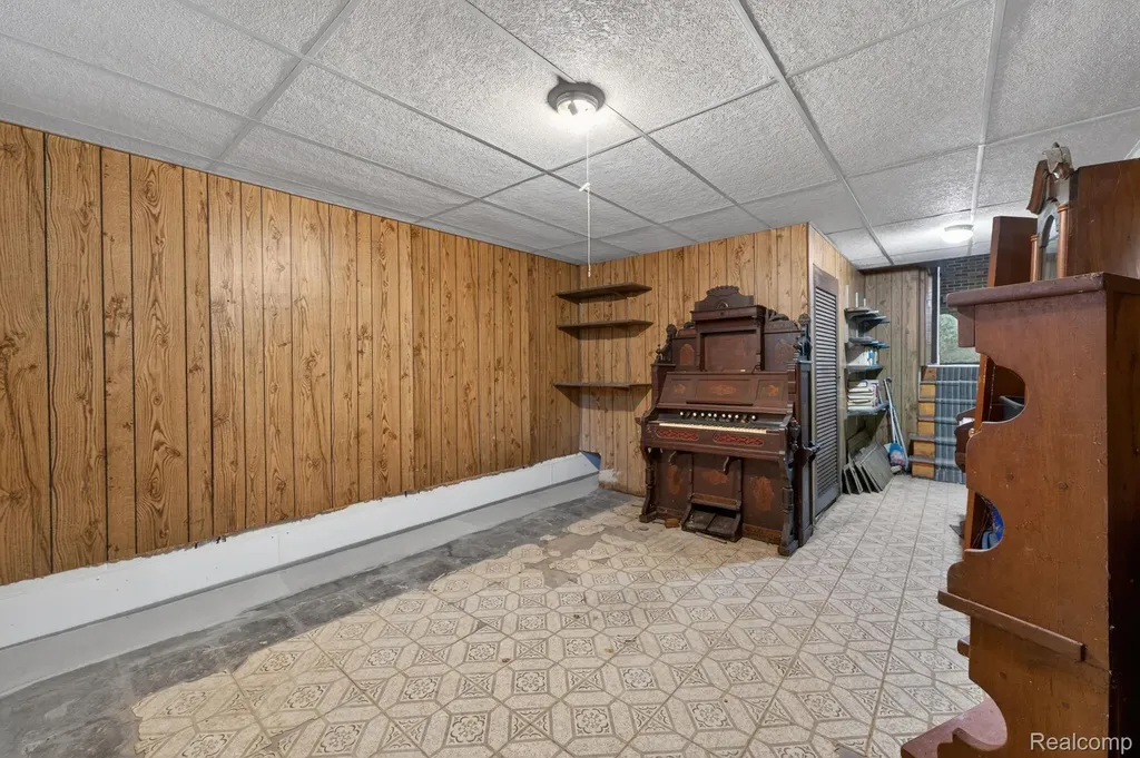 11035 White Oak Drive Vienna Charter Township MI 48420