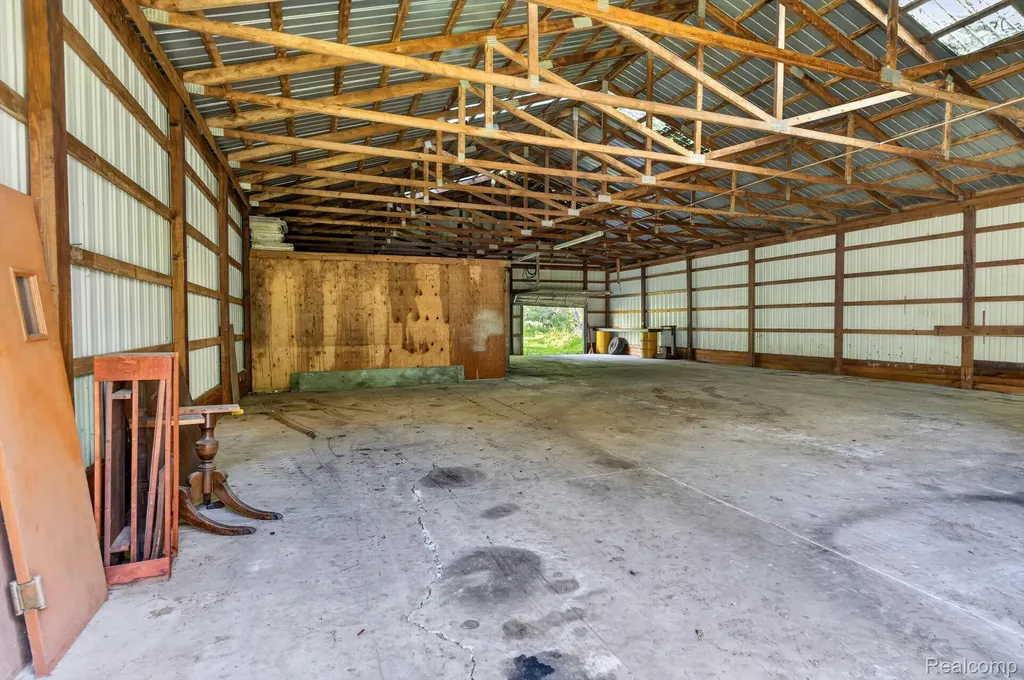 11035 White Oak Drive Vienna Charter Township MI 48420