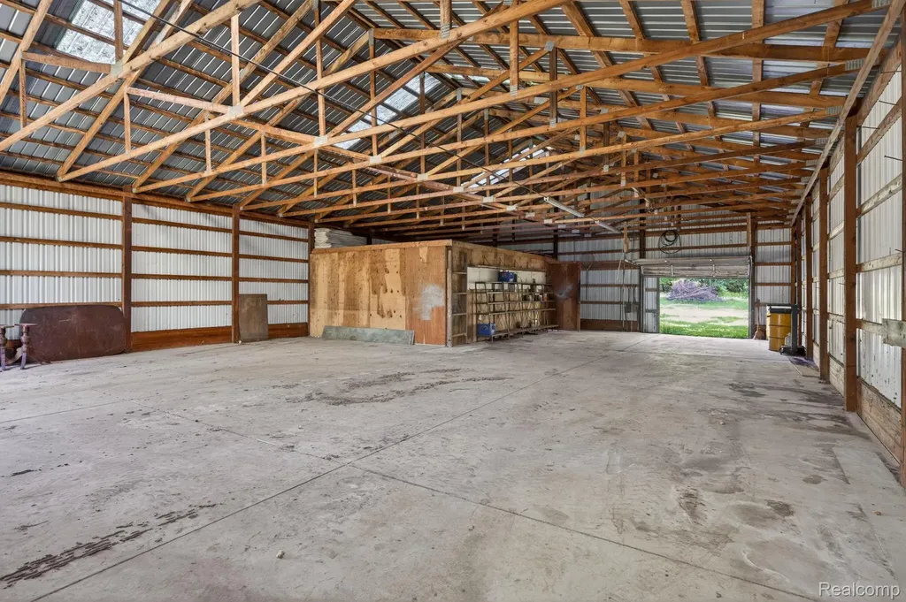 11035 White Oak Drive Vienna Charter Township MI 48420