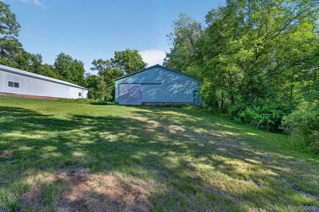 11035 White Oak Drive Vienna Charter Township MI 48420