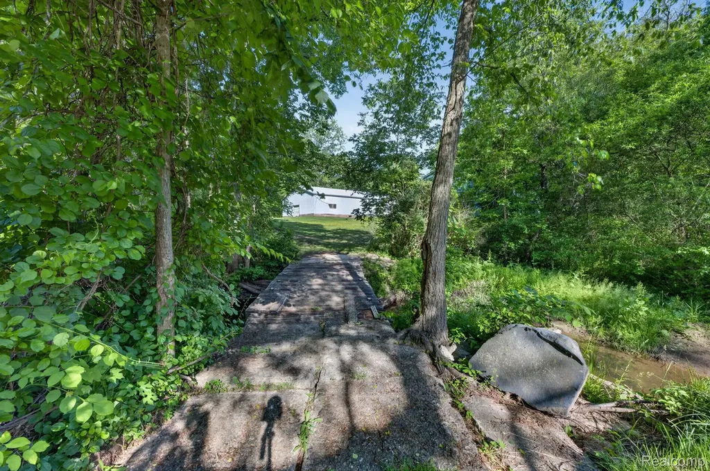 11035 White Oak Drive Vienna Charter Township MI 48420
