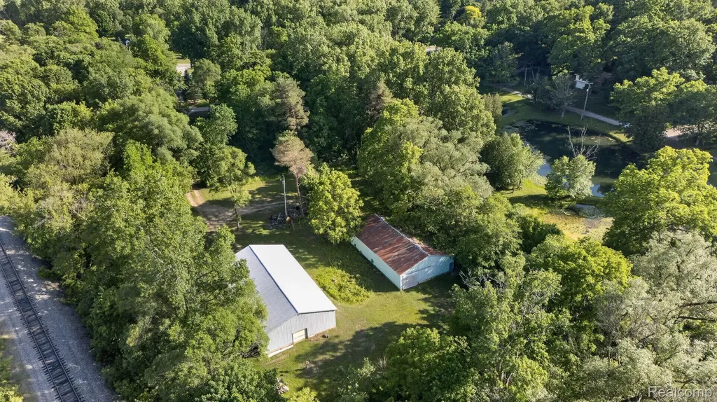 11035 White Oak Drive Vienna Charter Township MI 48420