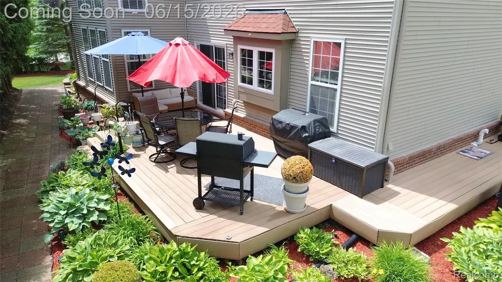 6240 Moonstone Court Grand Blanc Charter Township MI 48439