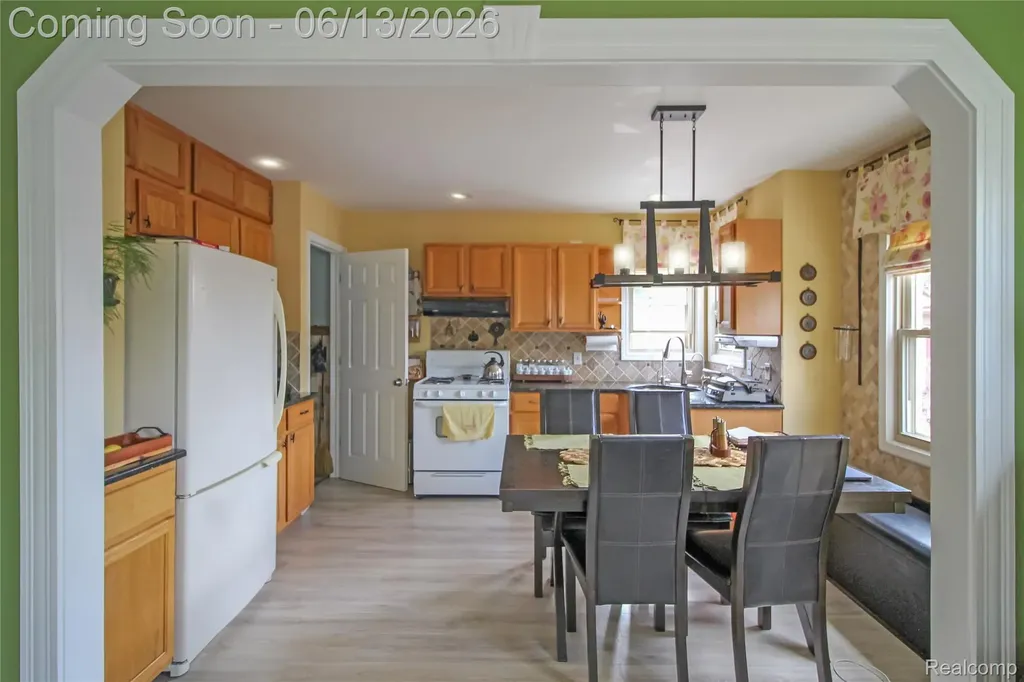 5953 Cooper Street Taylor City MI 48180