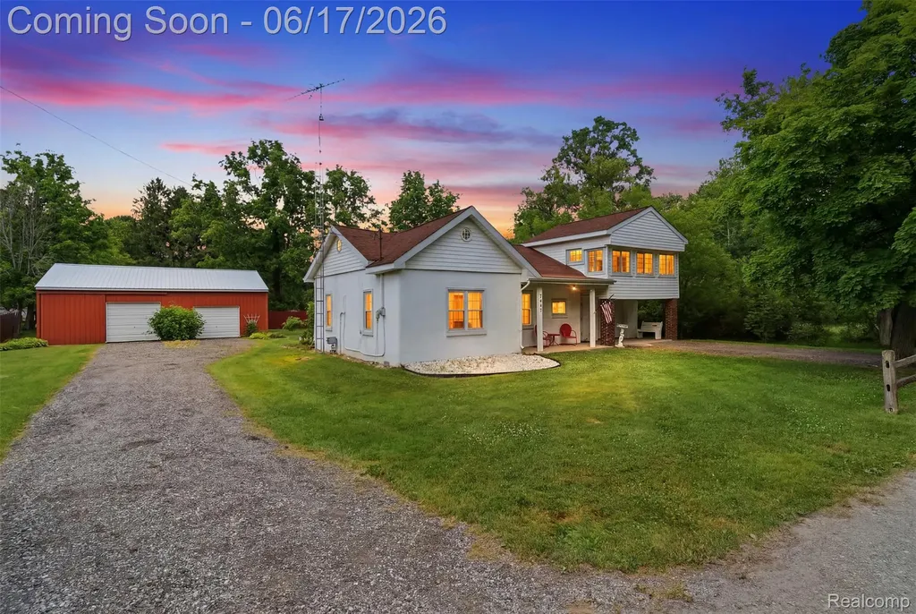 7447 Russell Street Richfield Township MI 48423