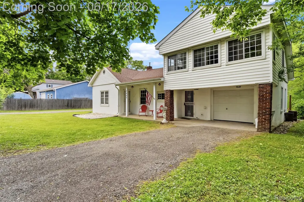 7447 Russell Street Richfield Township MI 48423