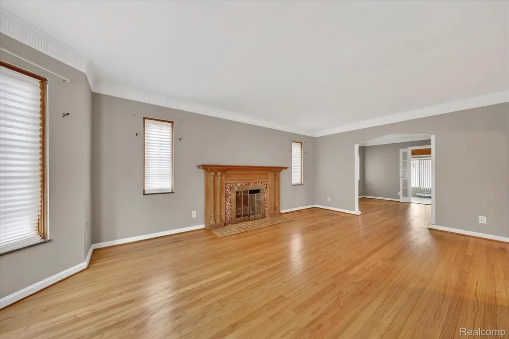 19921 Warrington Drive Detroit City MI 48221