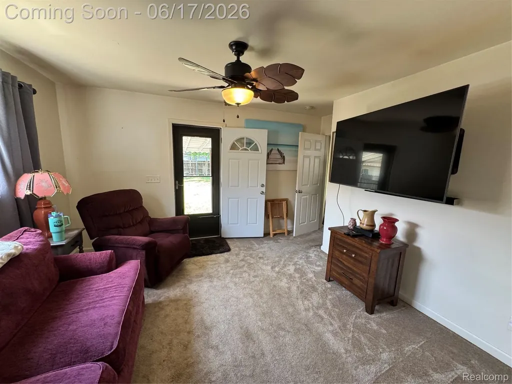27039 Alden Street Madison Heights City MI 48071