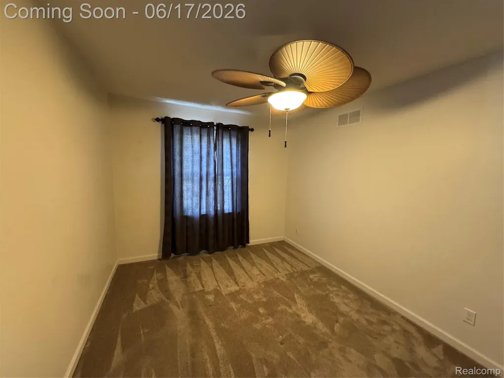 27039 Alden Street Madison Heights City MI 48071