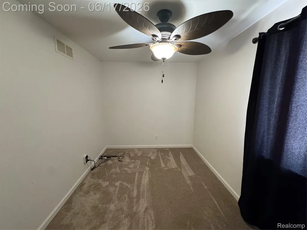 27039 Alden Street Madison Heights City MI 48071