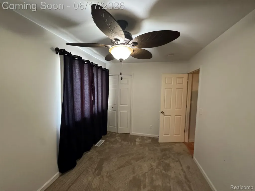 27039 Alden Street Madison Heights City MI 48071