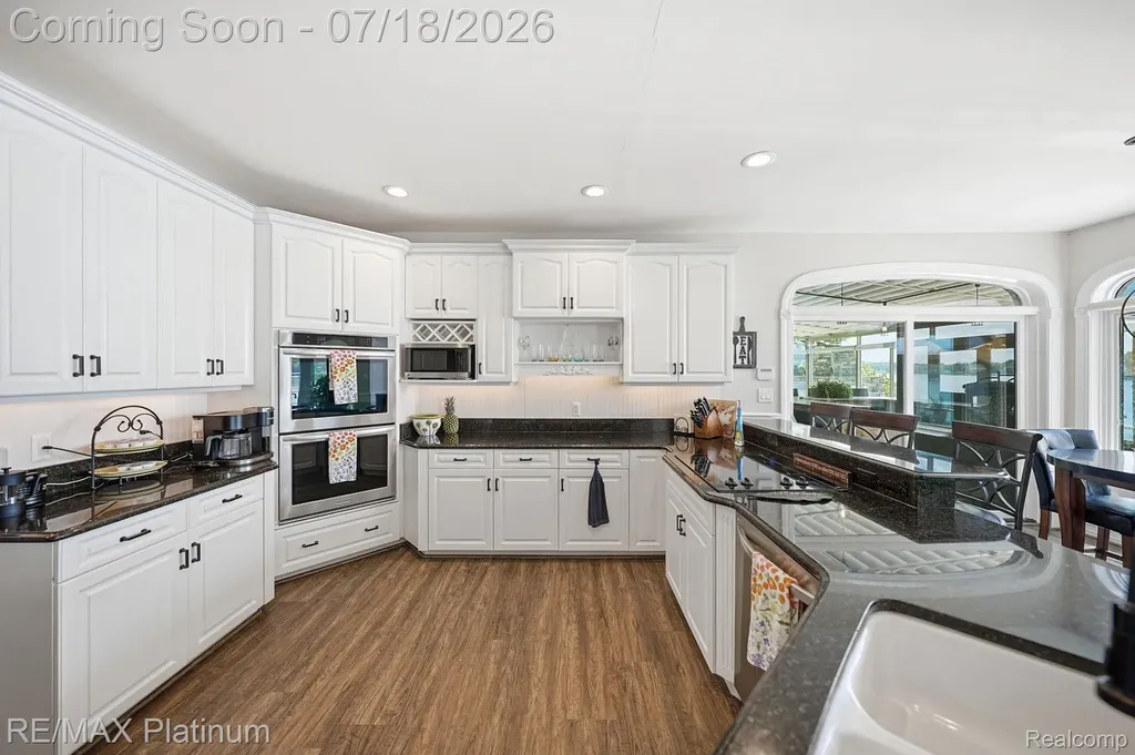 997 Thompson Shore Drive Oceola Township MI 48843