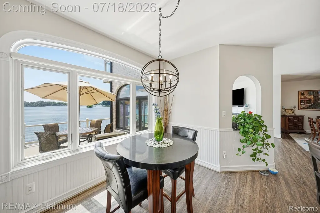997 Thompson Shore Drive Oceola Township MI 48843