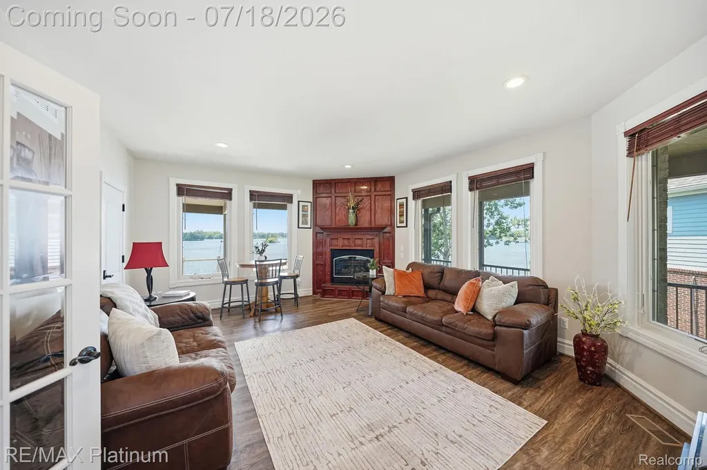 997 Thompson Shore Drive Oceola Township MI 48843