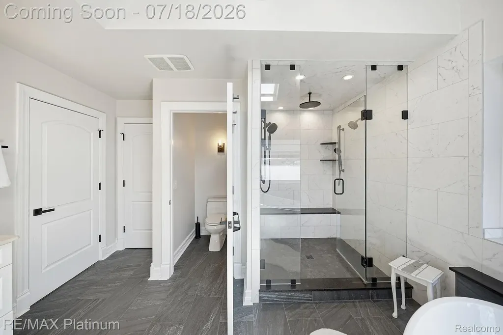 997 Thompson Shore Drive Oceola Township MI 48843