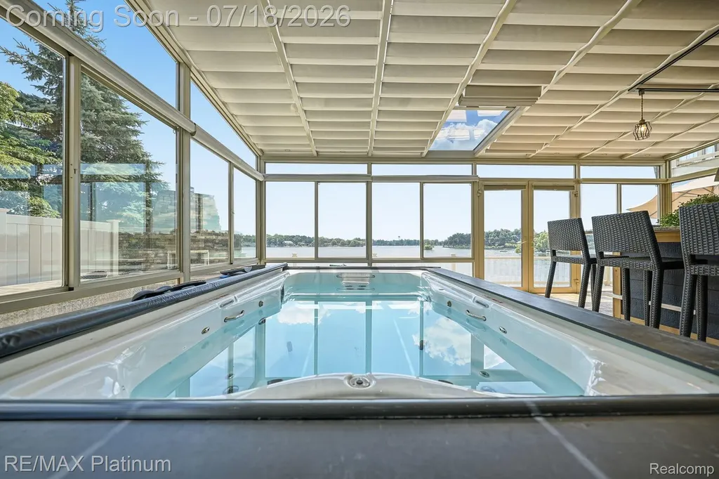 997 Thompson Shore Drive Oceola Township MI 48843