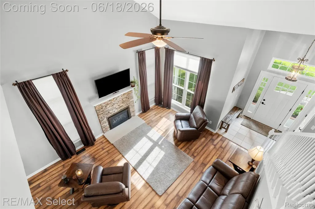 4135 Maplewood Meadows Avenue Burton City MI 48439