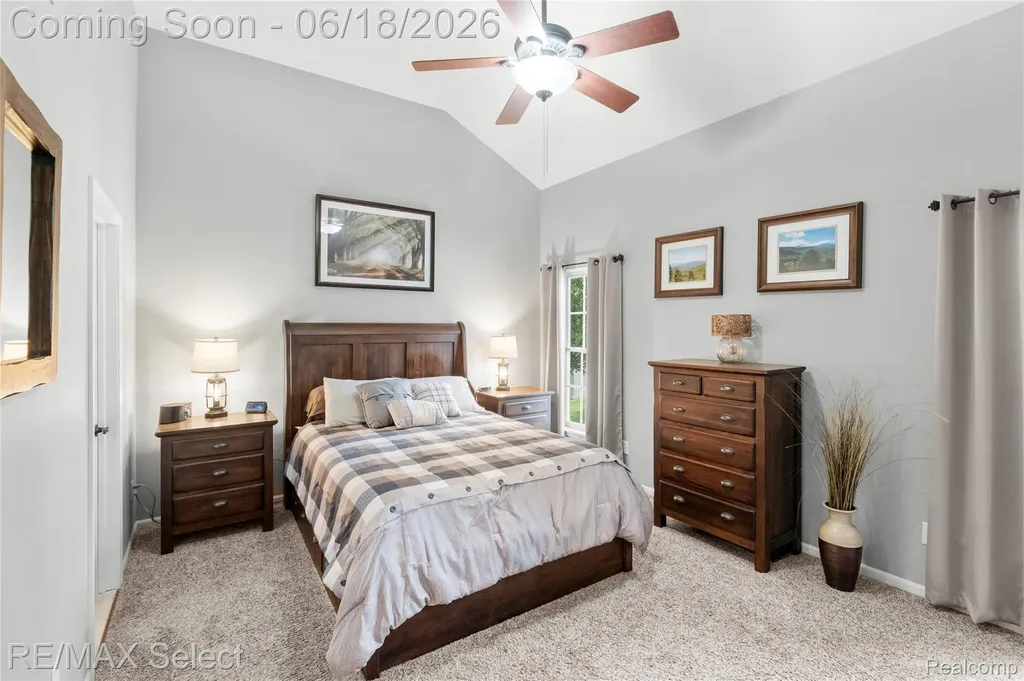 4135 Maplewood Meadows Avenue Burton City MI 48439