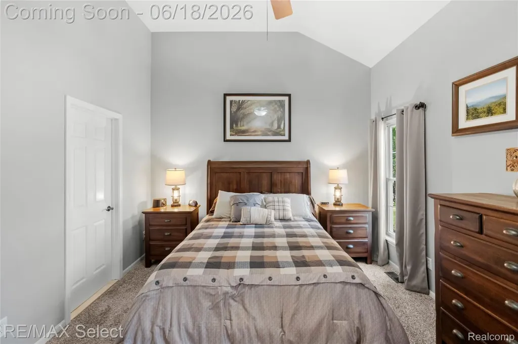 4135 Maplewood Meadows Avenue Burton City MI 48439