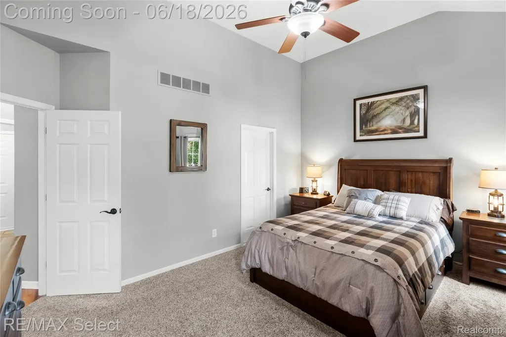 4135 Maplewood Meadows Avenue Burton City MI 48439