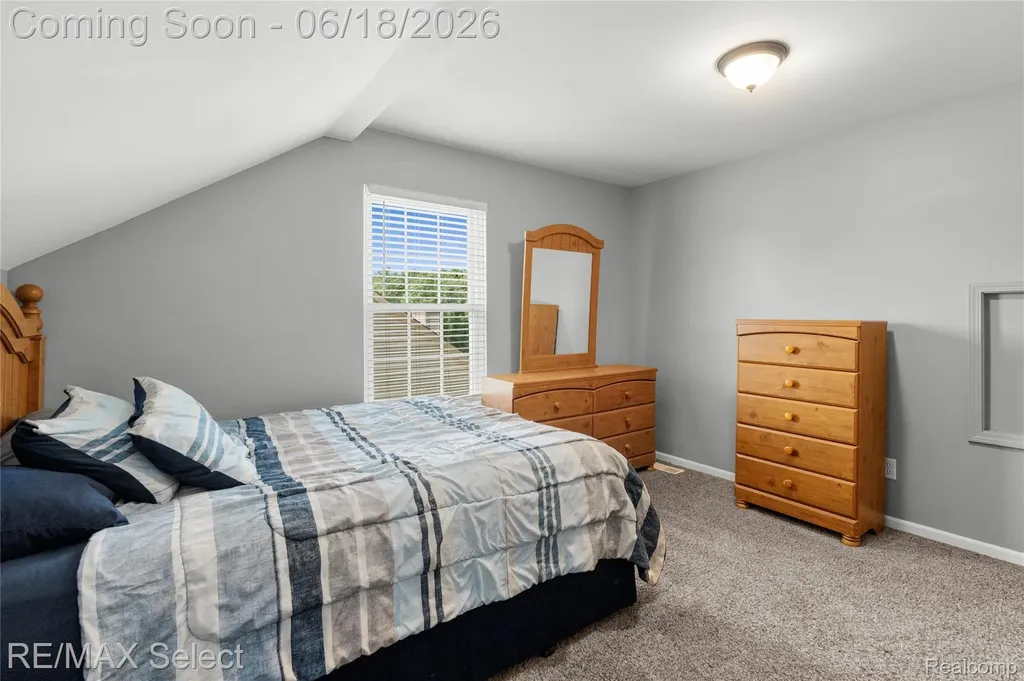 4135 Maplewood Meadows Avenue Burton City MI 48439