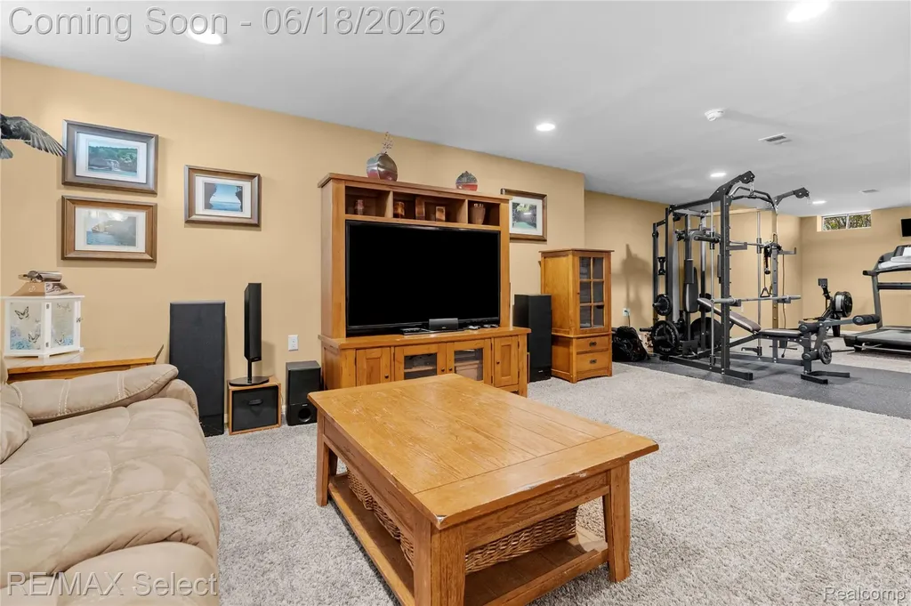 4135 Maplewood Meadows Avenue Burton City MI 48439