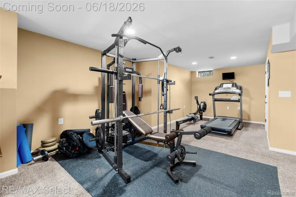 4135 Maplewood Meadows Avenue Burton City MI 48439