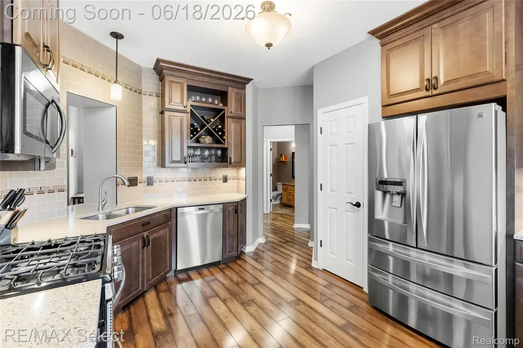 4135 Maplewood Meadows Avenue Burton City MI 48439