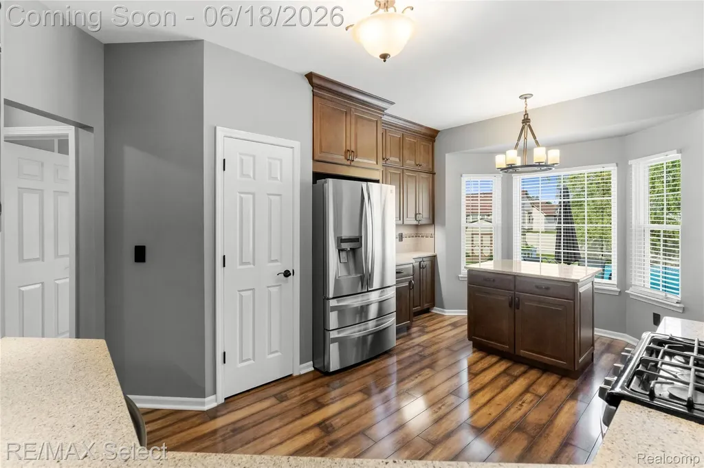 4135 Maplewood Meadows Avenue Burton City MI 48439