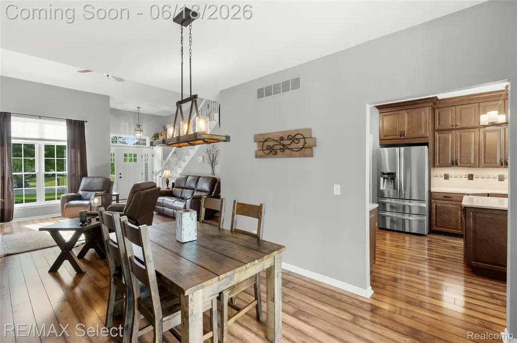 4135 Maplewood Meadows Avenue Burton City MI 48439