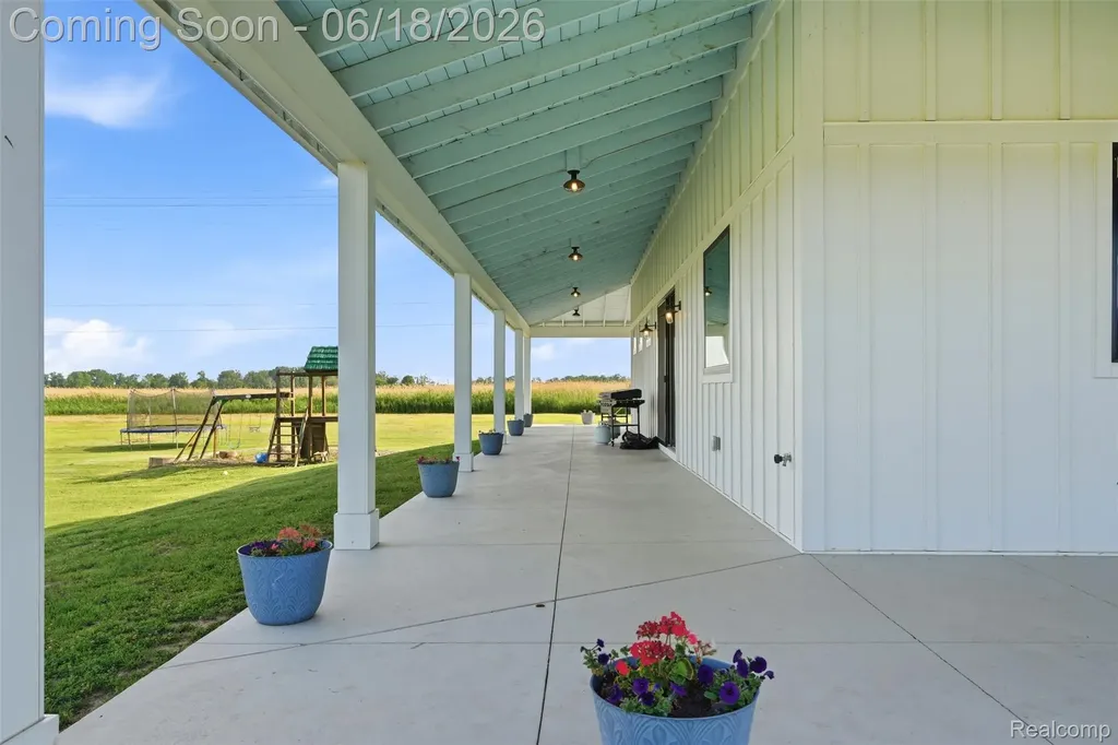 31100 S River Road Harrison Charter Township MI 48045