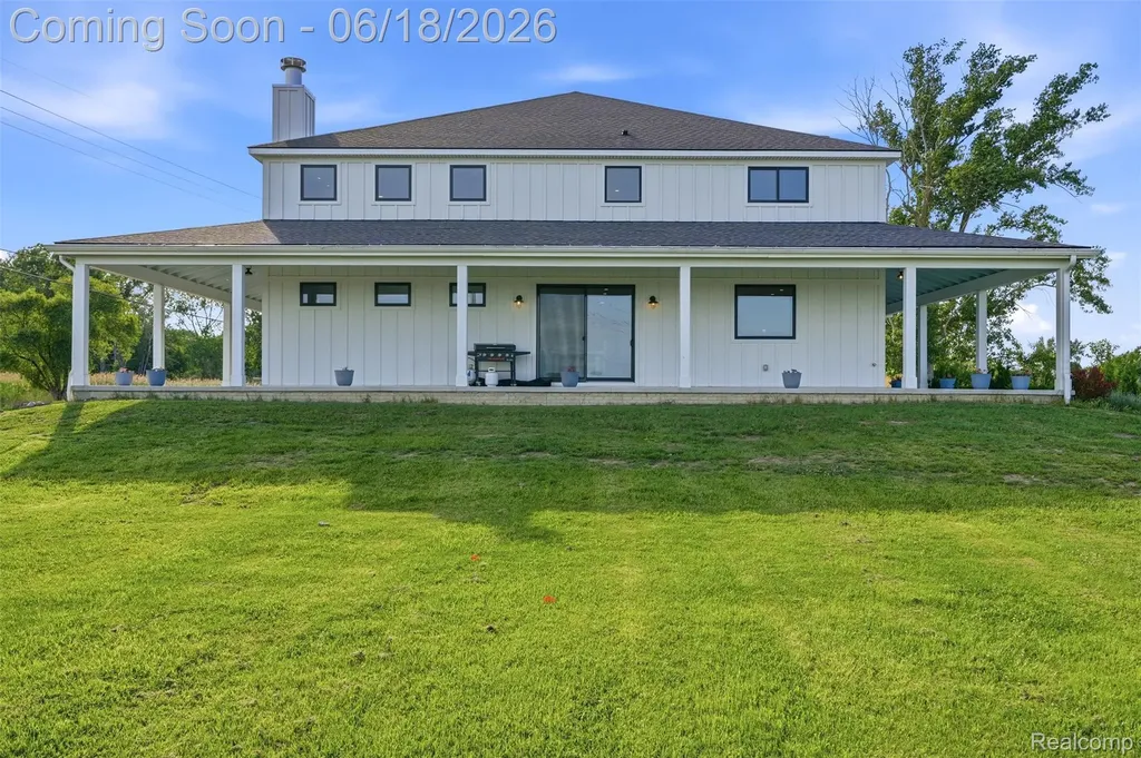 31100 S River Road Harrison Charter Township MI 48045