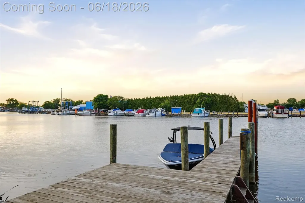 31100 S River Road Harrison Charter Township MI 48045